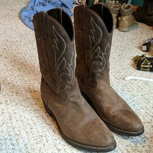 Men's size 13 cowboy boots